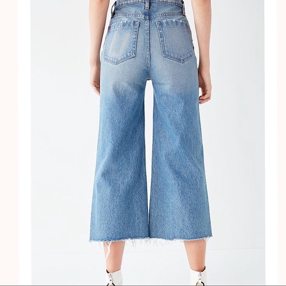 URBAN OUTFITTERS by BDG Cropped Denim Culotte Jean - Picture 4 of 8